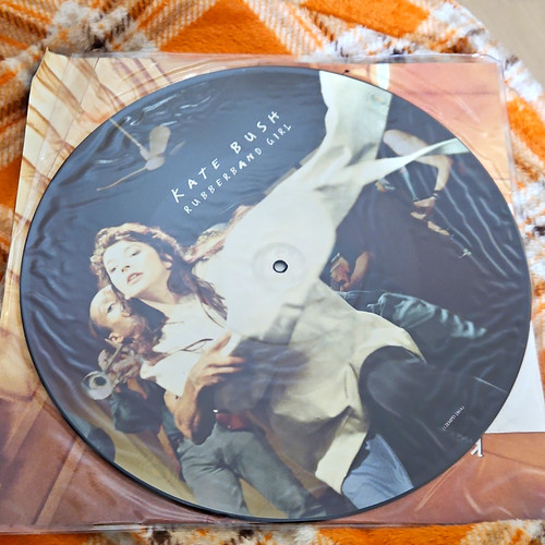 Kate bush rubberband - kate, girl