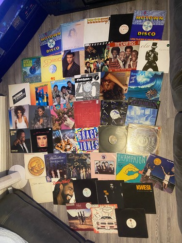 Job lot x42 vinyl records - lot,